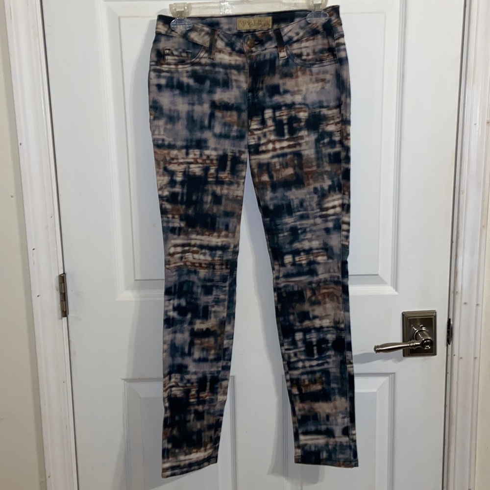 Women’s (Brittney Skinny Ankle) Guess Jeans. Size : 25